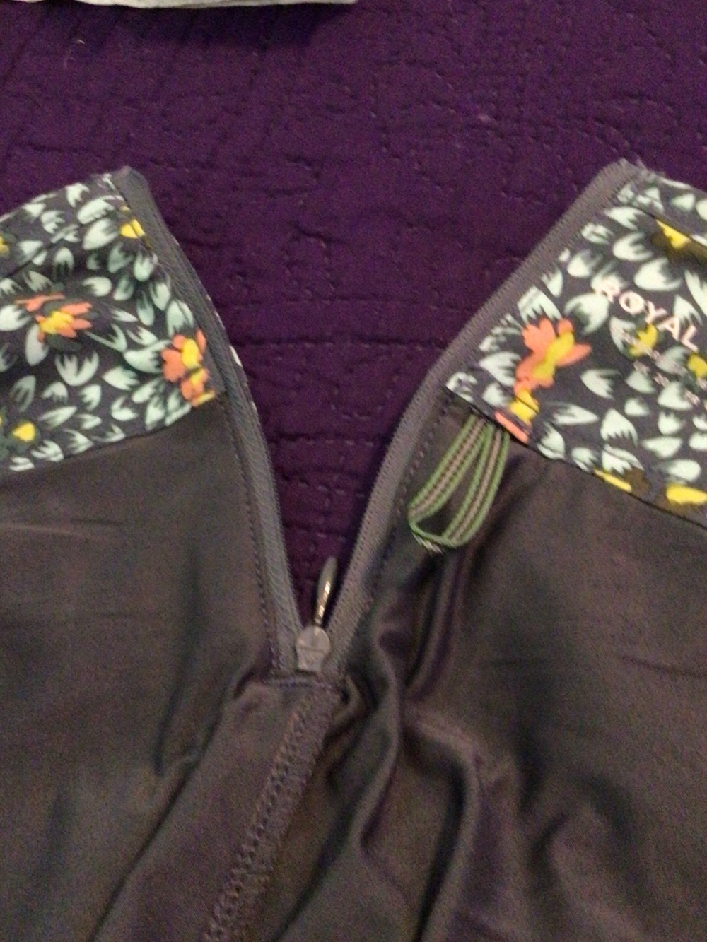 Royal Robbins Dark Green Floral Skort with Yellow Accents Size 16 - Picture 4 of 6